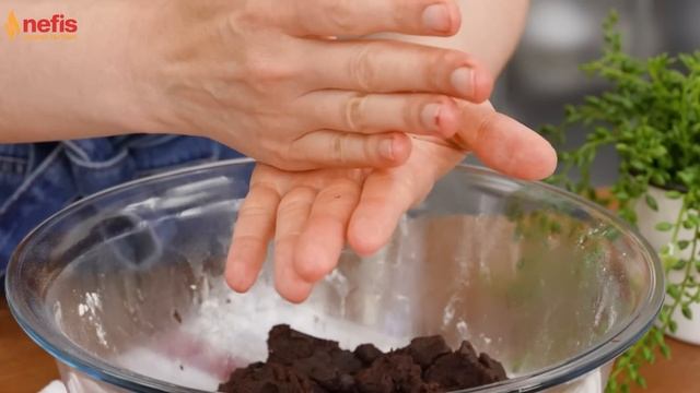 BROWNIE TADINDA 🤤 KAKAOLU ISLAK KURABİYE TARİFİ смотреть онлайн