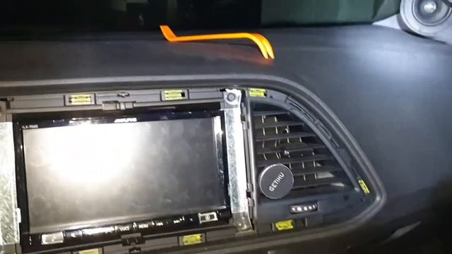 Seat leon mk3 5f Alpine 702 Uninstalling-5 смотреть онлайн