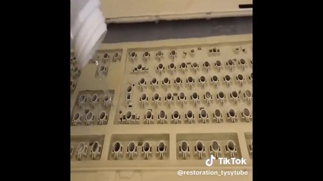 30 years old Keyboard #windows95#restoration#classic#skills смотреть онлайн
