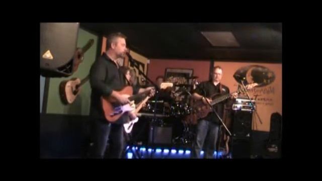 Dani Mac & Company "Leave My Little Girl Alone" смотреть онлайн