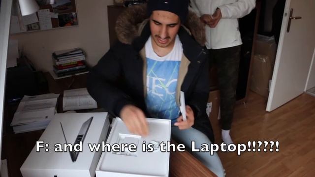 APPLE SENT US AN EMPTY BOX!!NO MAC?! (PRANK ON MY COUSIN) смотреть онлайн