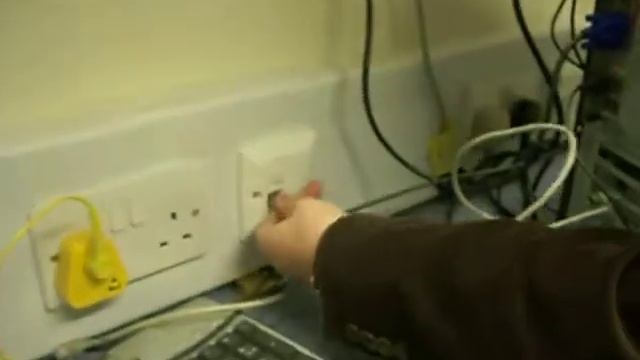 Installing network card.avi смотреть онлайн