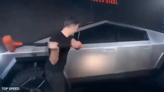 Elon Musk CRASHED The Tesla Cybertruck Prototype 2022! *LEAKED FOOTAGE* смотреть онлайн