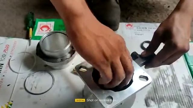 NO INTAKE VALVE ASSEMBLIES FITMENT. смотреть онлайн