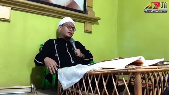 HUKUM MENGUBURKAN BAYI YANG MENINGGAL DUNIA II Ustad KH. Ahmad Zaki смотреть онлайн