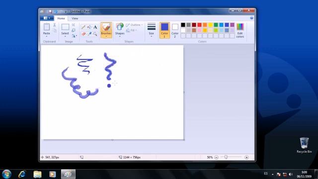 Windows 7 - New Paint Features смотреть онлайн