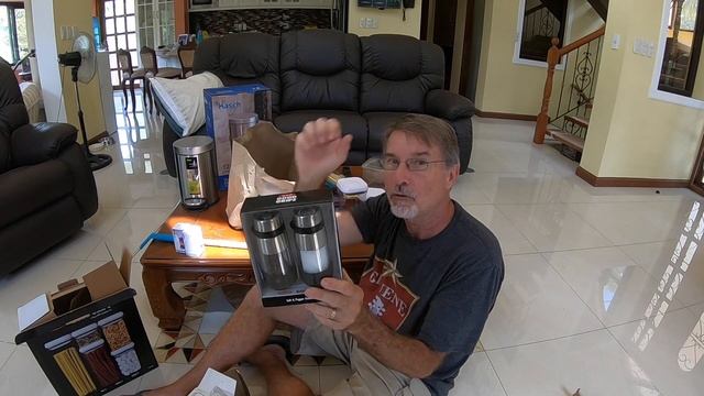 VILLA FELIZ - EPISODE 420: BUSTED IN THE SUPERMARKET??? (House Building in the Philippines) смотреть онлайн