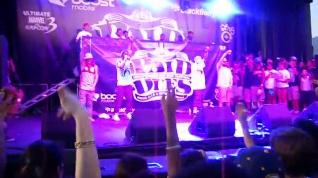 Mac Miller - Donald Trump LIVE at Rock The Bells LA 2011 смотреть онлайн