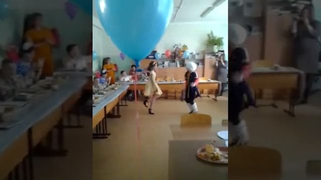 Лезгинка на Выпускной смотреть онлайн