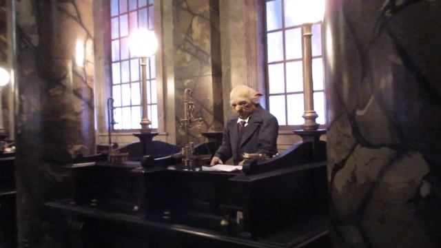 A Night With The Trackers in the Cheap Seats at Universal (HHN24 Purge Preview) смотреть онлайн