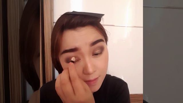 Kinda sexy makeup look tutorial смотреть онлайн