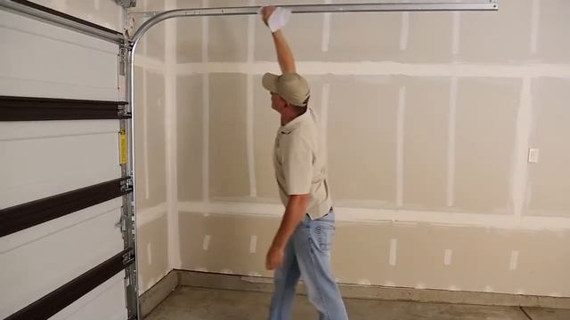 How to lubricate your GARAGE DOOR TRACKS смотреть онлайн