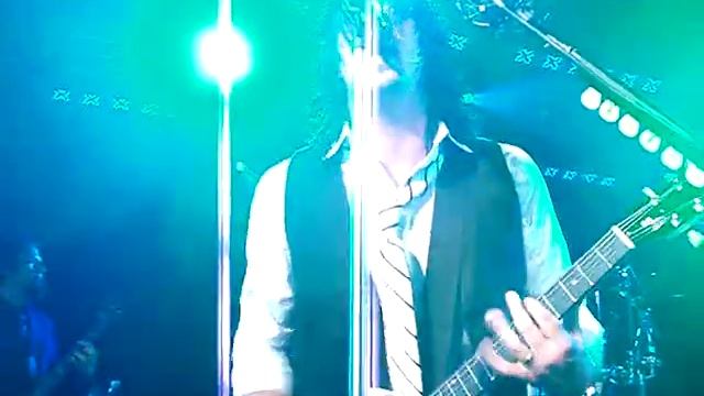 Three Days Grace 9/22/09 Fleetwood Mac - Chain cover смотреть онлайн