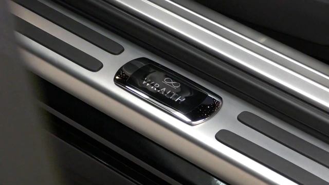 Not 1 but 2... Rolls Royce Wraith Black Badge Editions - Tom Hartley Jnr Ltd смотреть онлайн