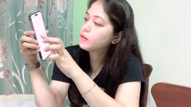 Unboxing iPhone 14 Pro Max in Deep Purple смотреть онлайн