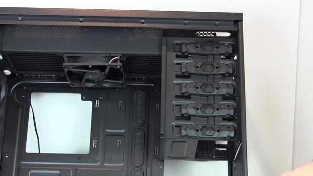 BitFenix Shinobi XL Performance Full-Tower Gaming Chassis - Window Version Review смотреть онлайн
