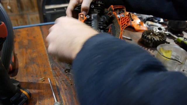 #rpgarażowo. Demontaż pilarki Oleo Mac 937 смотреть онлайн