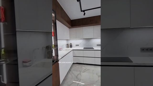 Изготовили кухонный гарнитур со столешницей из искусственного камня "Кварцевый агломерат " смотреть онлайн