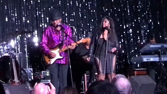 Tito Jackson in BB Kings daughter and BB Kings band смотреть онлайн