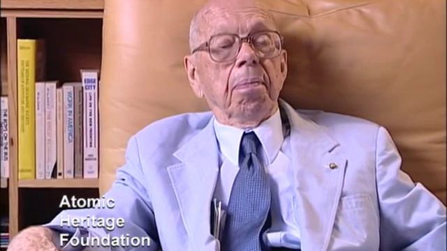 Philip Abelson's Interview (2002) смотреть онлайн
