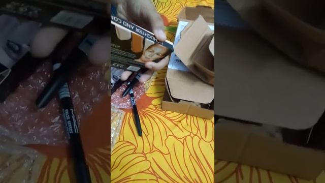 Products unboxing Mac 3 in 1 eyeliner eyebrow pencil and Mac mascara смотреть онлайн