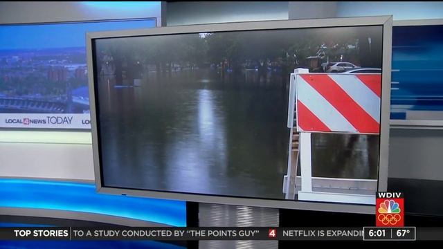 Metro Detroit residents still cleaning up damage from floods смотреть онлайн