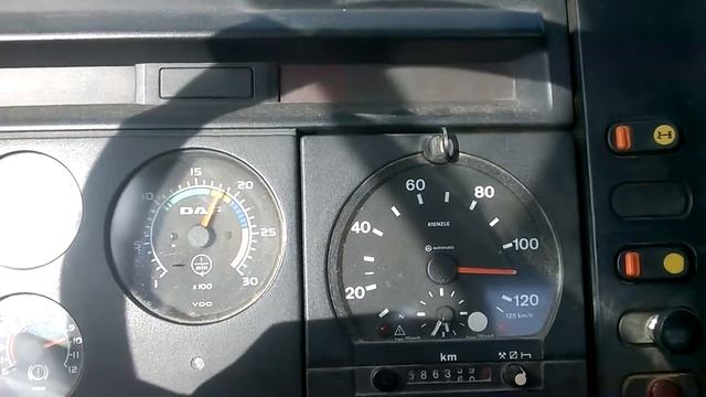 DAF 85 CF 340 130km/h