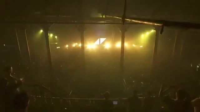 Avicii - Levels Live At ITunes Festival 2013 (Bryan Walker Edit)