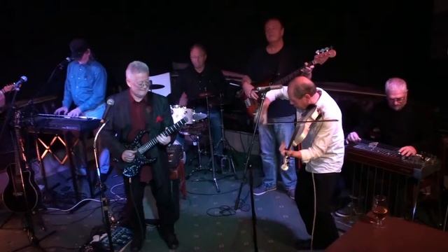 My Window Faces The South - The Roxon Road Show смотреть онлайн
