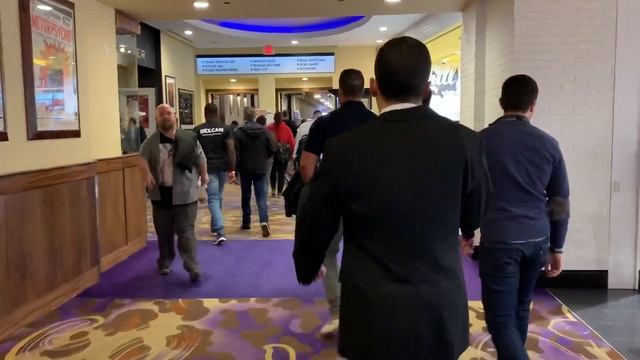 Adult Entertainment Expo 2019 - Day 1 - fans line to the expo, opening, walk through the hotel смотреть онлайн