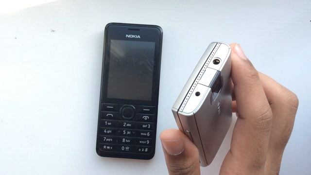 Nokia 301 - Radio without headphones plugged in (headphone jack short circuit) смотреть онлайн