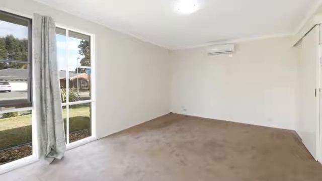 8 Halsbury Drive Rowville, Victoria смотреть онлайн