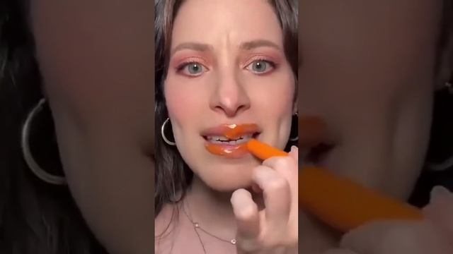 Mac Squirt Plumping Gloss?😱 Kya Lagta Hai?#squirtplumpinggloss #maccosmeticsuk#gloss #viral -YouTub смотреть онлайн