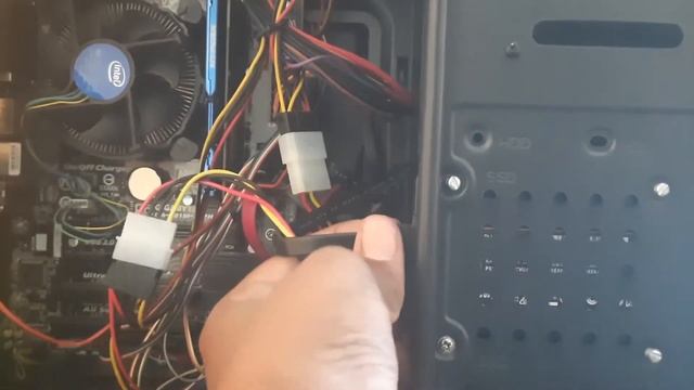 Unboxing and installation of samsung EVO 860 SSD смотреть онлайн