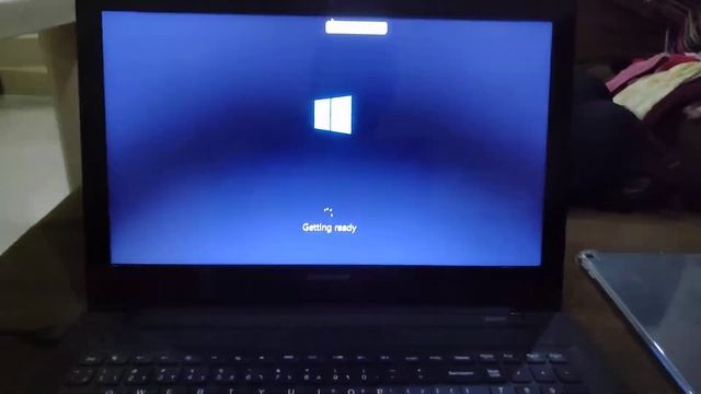 Installing Windows 10 Build 10527 on a VMware смотреть онлайн