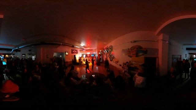 Plymouth tap grand opening Dave Steffen band plays Black Magic Woman by Peter green of Fleetwood Ma смотреть онлайн