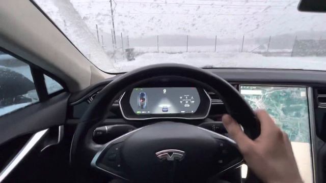 Tesla Model S 85 D смотреть онлайн