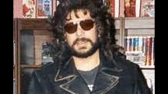 LAZY LOVER.wmv смотреть онлайн