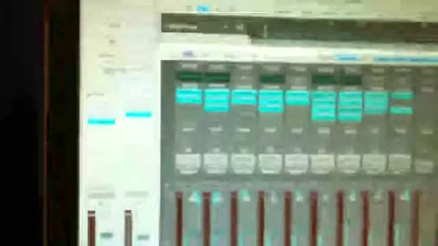 Connecting your interface to Mac in Logic Pro смотреть онлайн