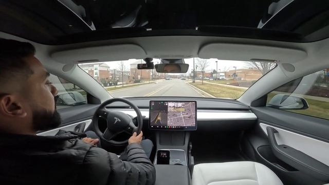Tesla Model 3 AutoPark Test смотреть онлайн