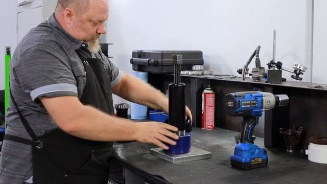 Clamshell Bearing Puller Instructional Guide смотреть онлайн