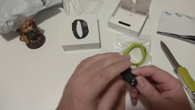 Xiaomi Mi Band 2 смотреть онлайн
