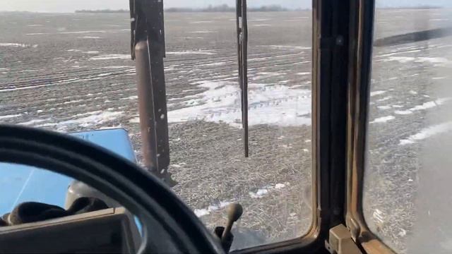 Начал вносить селитру. Мтз 892 смотреть онлайн