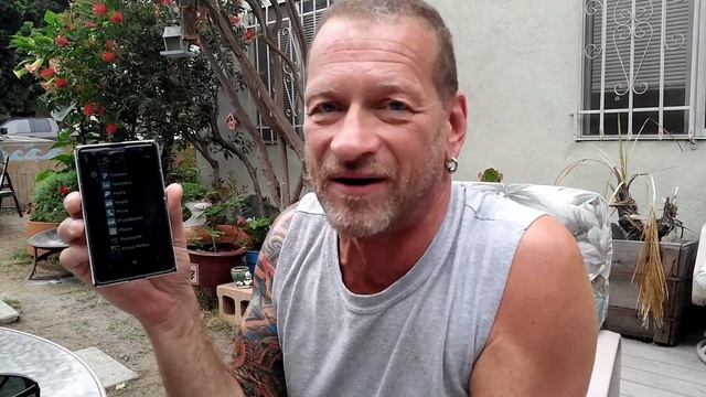 First time with Windows Phone 8 on the Nokia Lumia 1020 смотреть онлайн