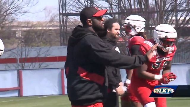 Peny Boone hopes to add to success to Louisville football running back room смотреть онлайн