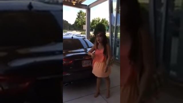 Maserati Car Surprise! смотреть онлайн