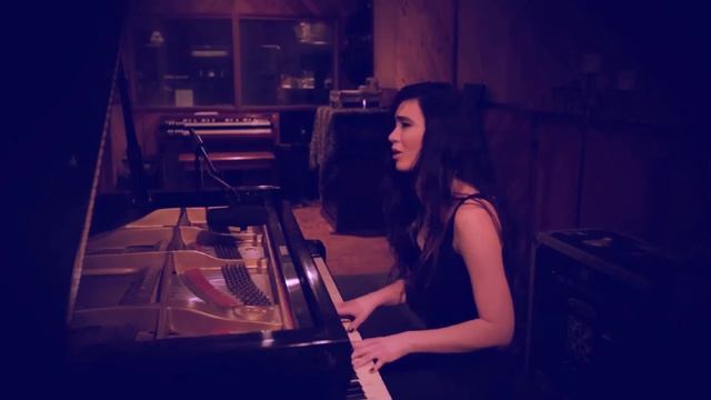 Billy Joel - She's Got A Way - Scarlett Rabe Cover - One Piano One Take смотреть онлайн