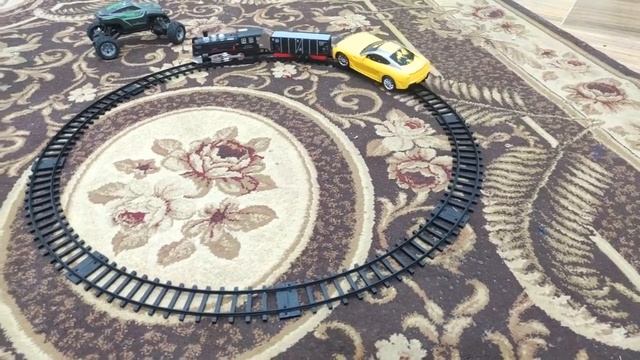 VS Classic Train Miniature Water Balloon смотреть онлайн