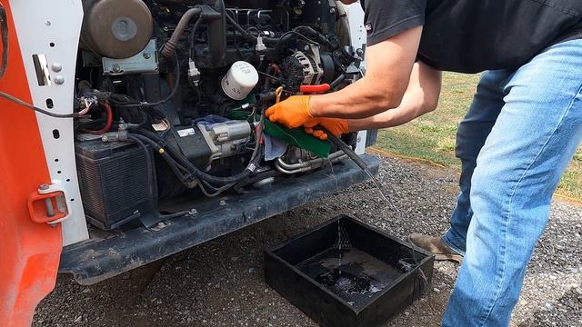 Bobcat Engine Coolant Flush On A T595 Bobcat/Doosan Engine