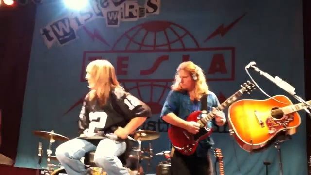 Tesla Love Song acoustic jam live Hob 1/5/2012 смотреть онлайн